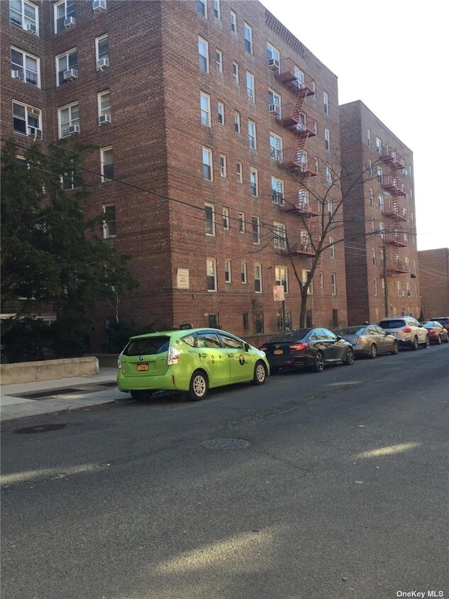 Primary Photo - 42-25 80th St