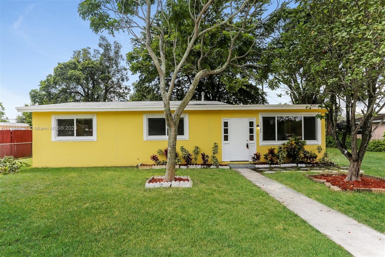 1142 NW 15th St, Fort Lauderdale, FL 33311 House Rental in Fort