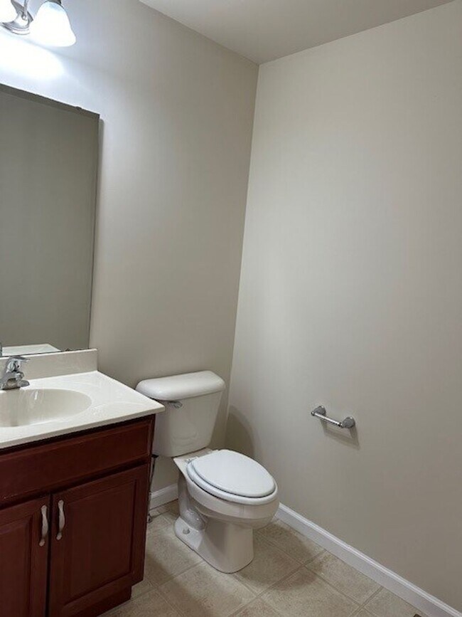 Foto del edificio - 6443 Creekbend Dr