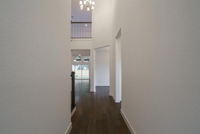 Foto del edificio - 24606 Keswick Vly Wy