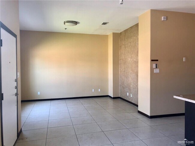 Foto del edificio - 4217 Colbath Ave