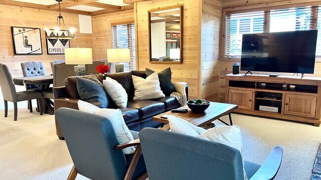 Foto del edificio - 4364 Fairway Nine Dr