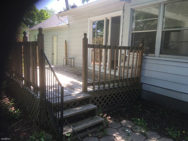 Building Photo - 3 br, 1.5 bath House - 2605 Mountain Ave