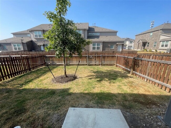 Building Photo - 603 Caterpillar Ln