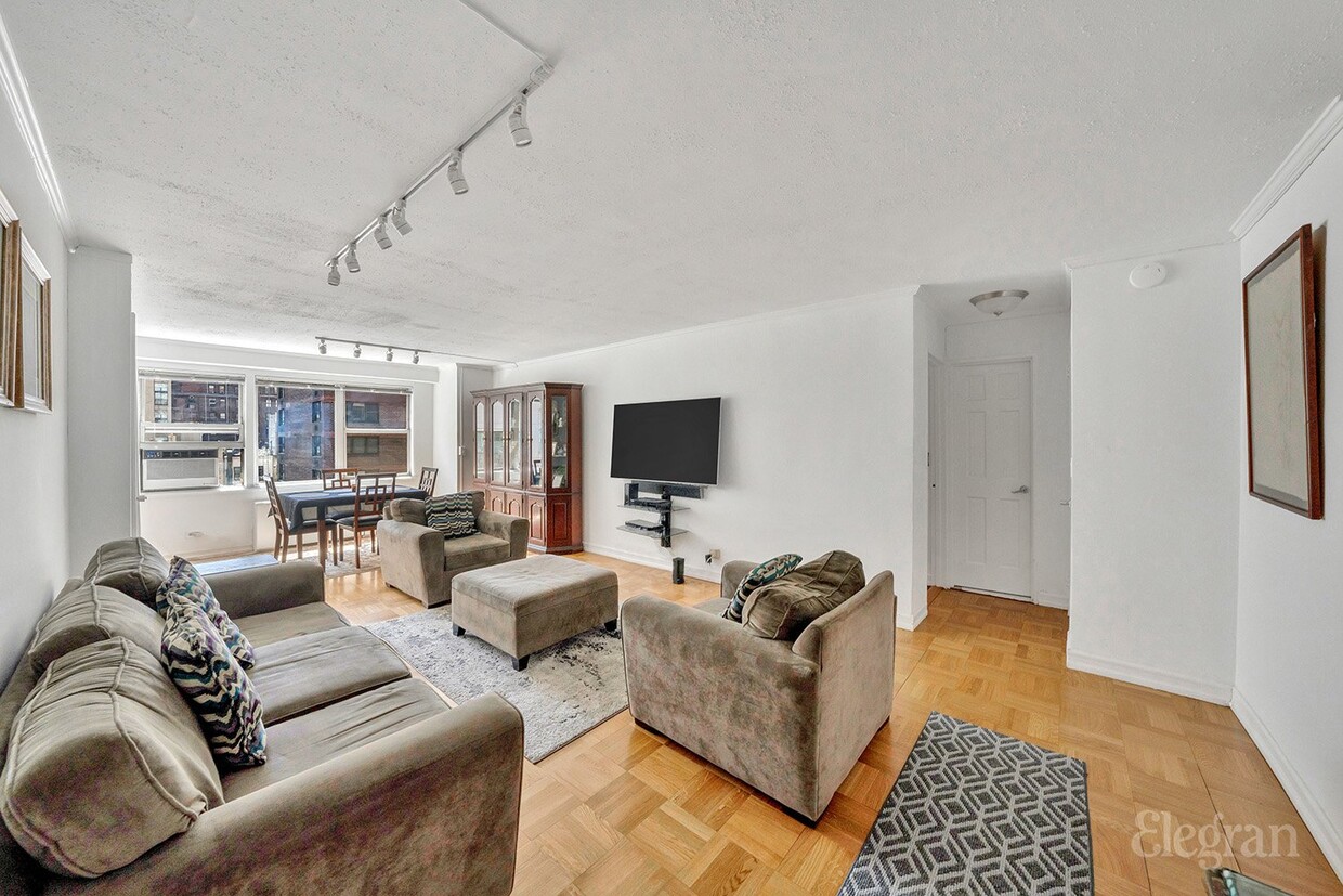 Foto principal - 155 E 34th St