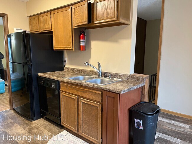 Building Photo - 3 br, 1 bath House - 2049 103rd Ave NW
