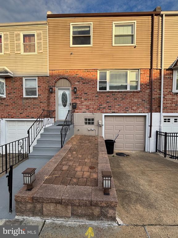 Building Photo - 10779 Helmer Dr