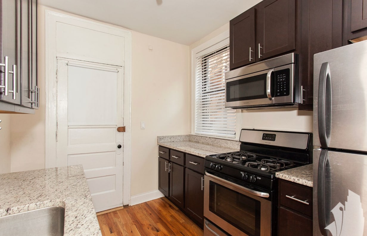 Foto principal - 2175 W Giddings St