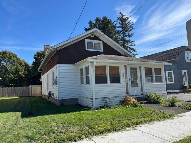 Foto del edificio - 11 Lincoln Ave