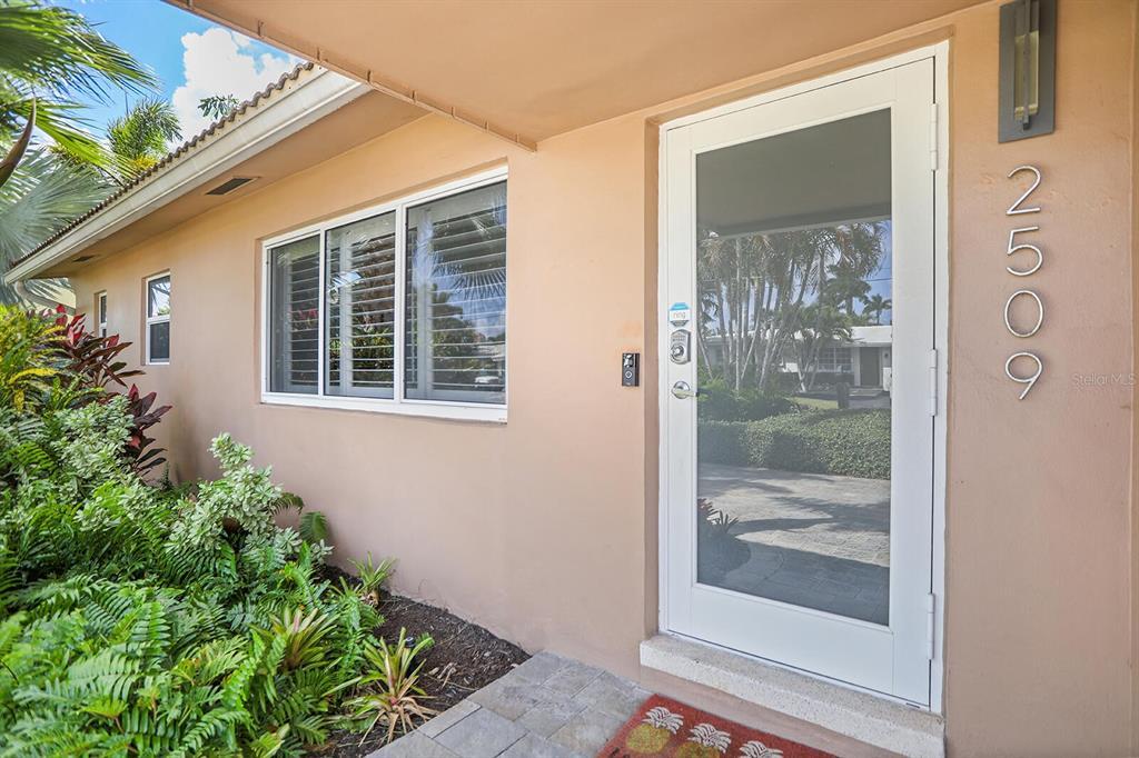 Foto principal - 2509 NE 22nd Terrace