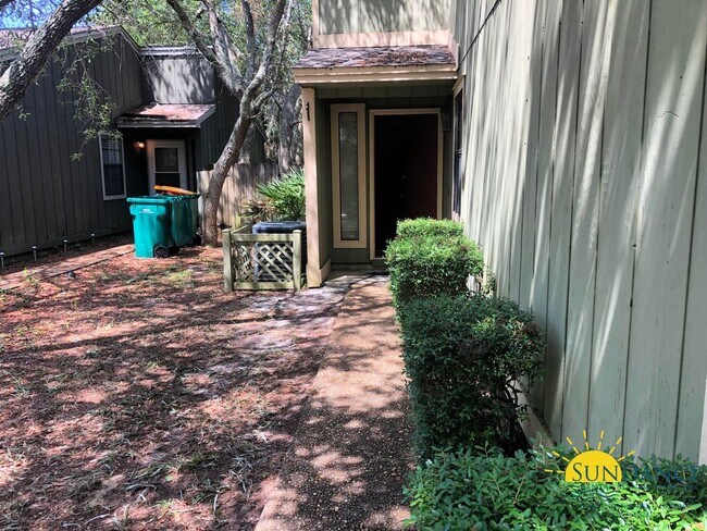 Foto del edificio - Great 2 Bedroom Unit Near Eglin AFB