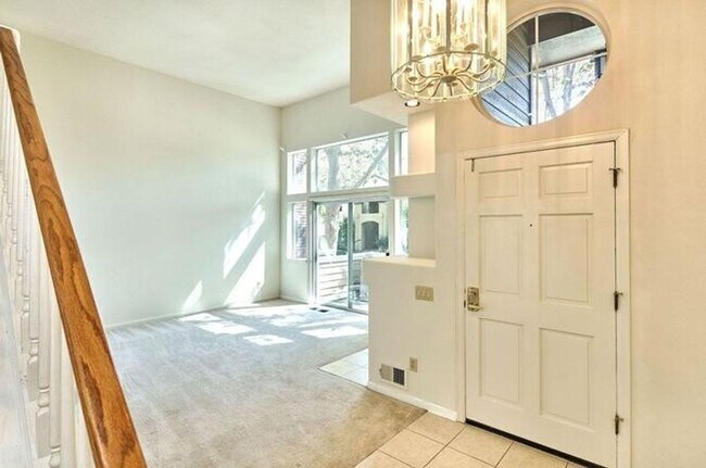 Building Photo - Discover Your Perfect Home in North San Jo...