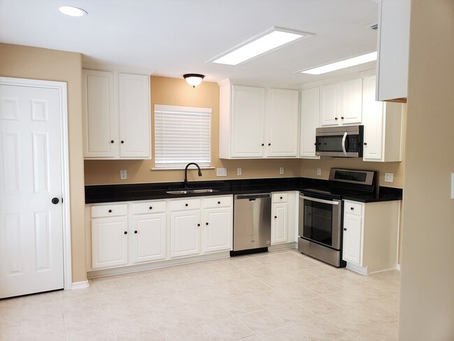 Foto del edificio - 126 W Russet Grove Cir