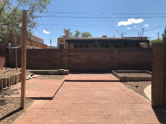Foto del edificio - 2714 San Rafael Ave SE