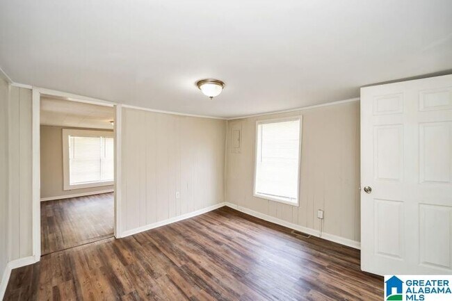 Foto del edificio - 669 10th St SE