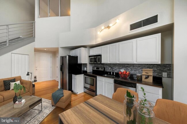 Building Photo - 5885 Colorado Ave NW