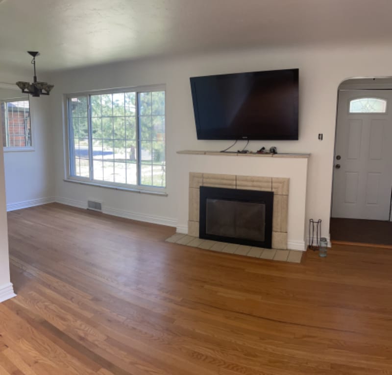 Primary Photo - 2875 Niagara St
