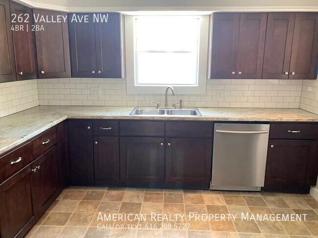 Foto del edificio - 262 Valley Ave NW