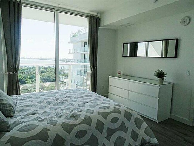 Building Photo - 4250 Biscayne Blvd