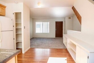 Building Photo - 8442 Via Sonoma