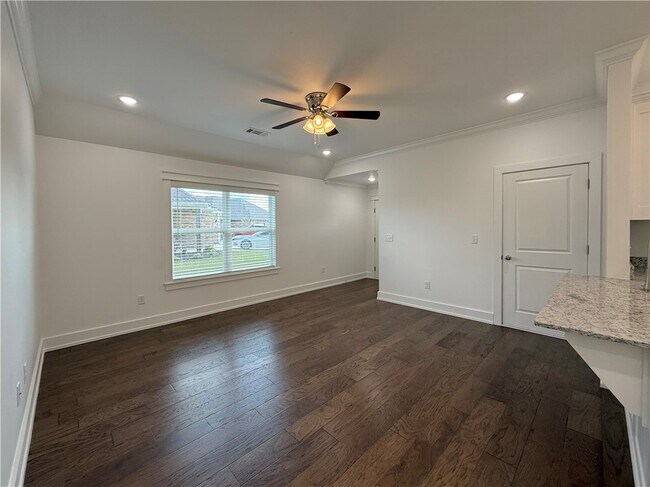 Foto del edificio - 2002 E Brookview Dr