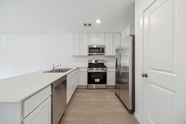 Building Photo - 17947 Valle Cupa Ln