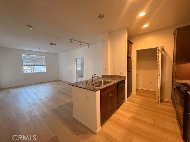 Building Photo - 2324 Scholarship