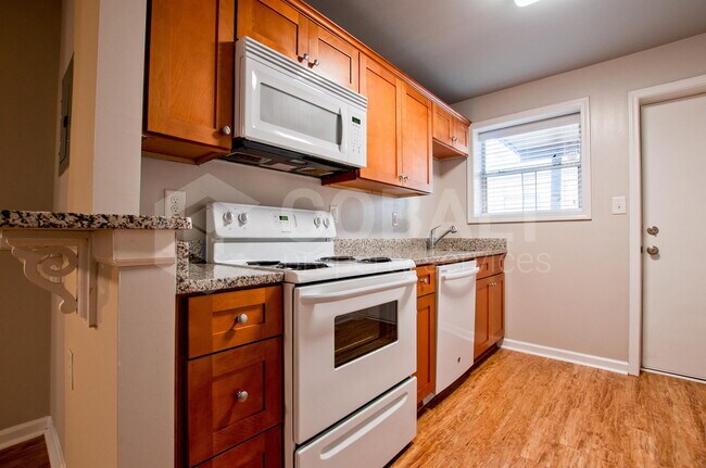 Foto del edificio - 271 Glen Iris Dr NE