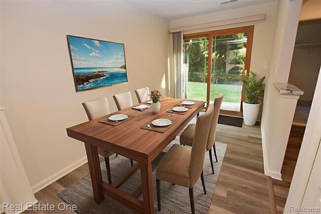 Foto del edificio - 1350 Laurel Valley Dr