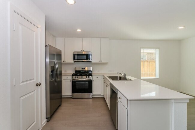 Foto del edificio - 16726 Old Wagon Wy