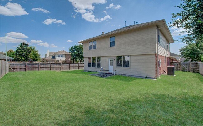 Foto del edificio - 4702 Kleinway Dr