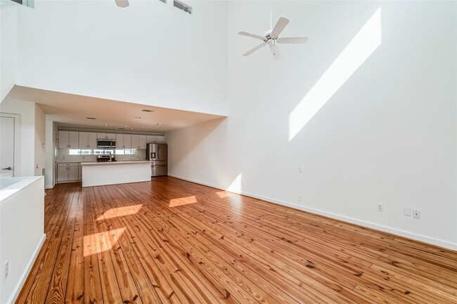 Foto del edificio - 5214 Blossom St