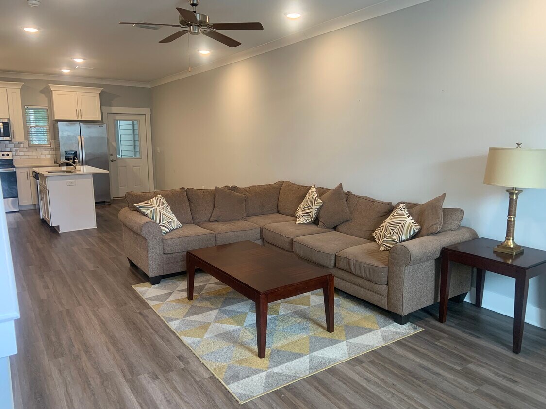 Foto principal - 166 N Sand Palm Rd