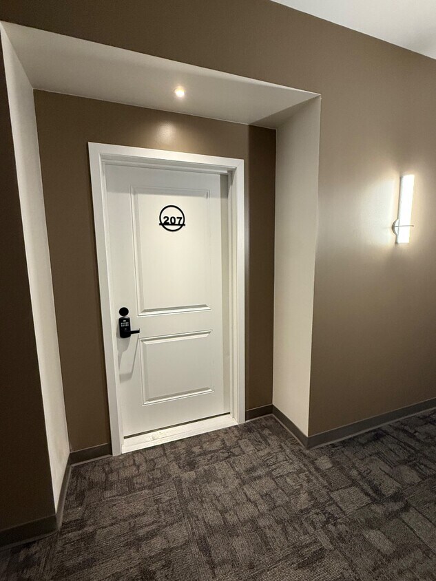 Foto principal - 2305 Ave G