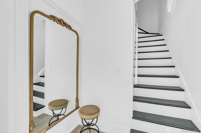 Building Photo - 76 Green St