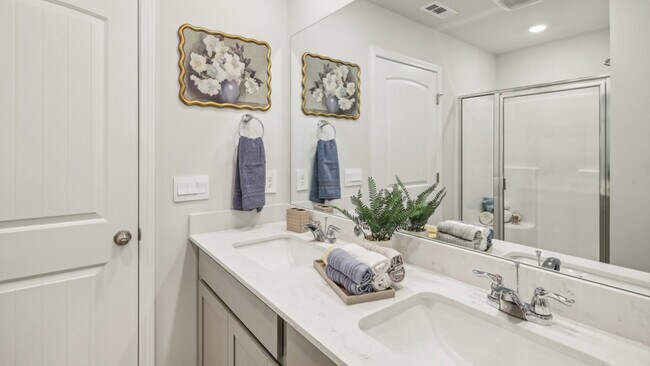 Foto del edificio - 1004 Keyes Pl