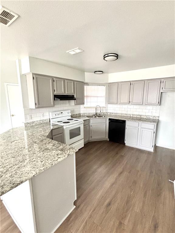 Foto del edificio - 2839 Adrian Ave