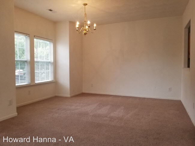 Building Photo - 3 br, 2.5 bath House - 2029 Nicklaus Drive
