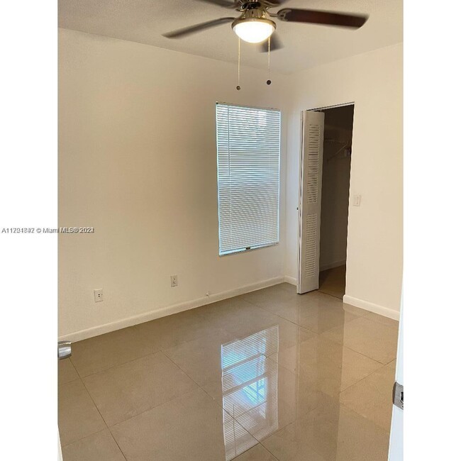 Foto del edificio - 11227 SW 153rd Terrace