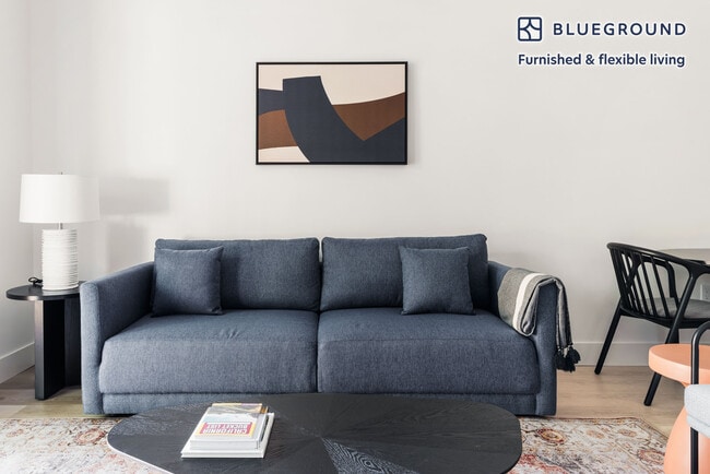 Building Photo - 3406 El Camino Real