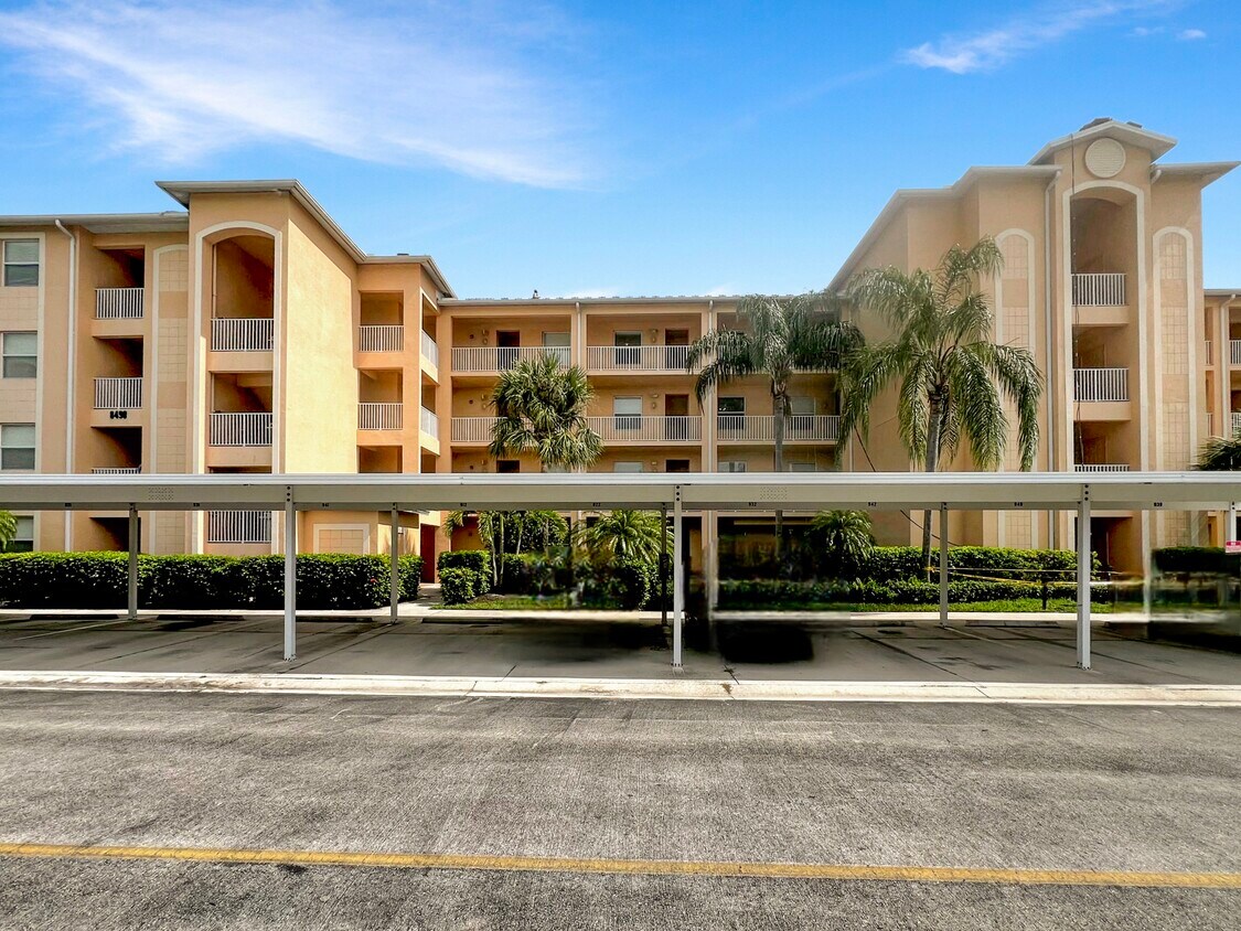 Foto principal - 8550 Kingbird Loop