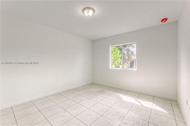 Foto del edificio - 3 bedroom in North Miami FL 33161
