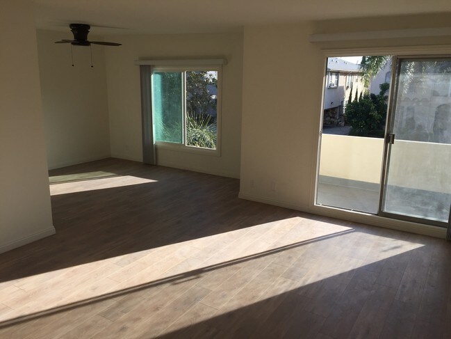 Living and dining room - 6137 Alcott St