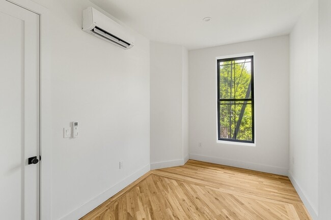 Building Photo - Prime Bushwick Renovated 1-Bedroom
