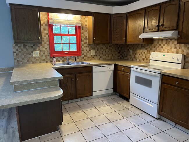 Foto del edificio - 9019 Saddle Horn Dr