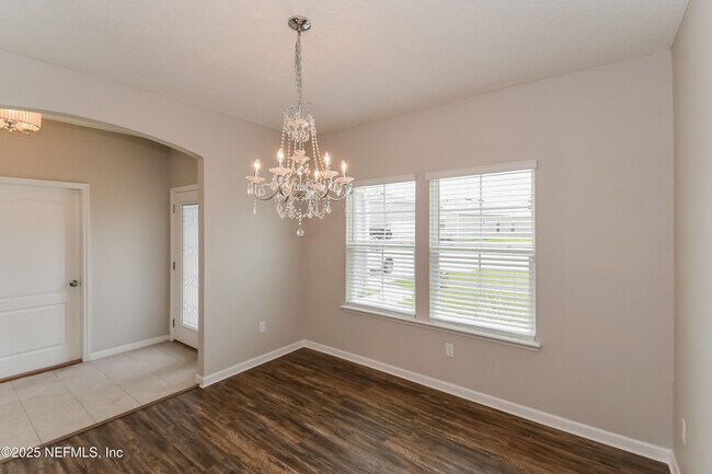 Foto del edificio - 10991 Haws Ln