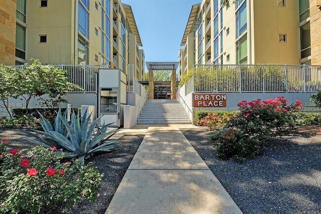 Foto del edificio - 1600 Barton Springs Rd