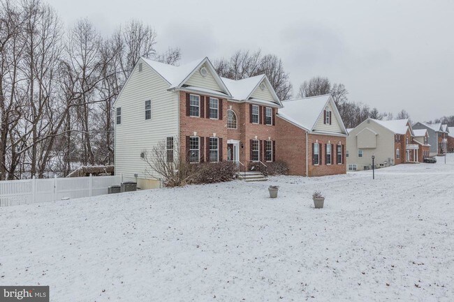 Building Photo - 3180 Lacrosse Ct