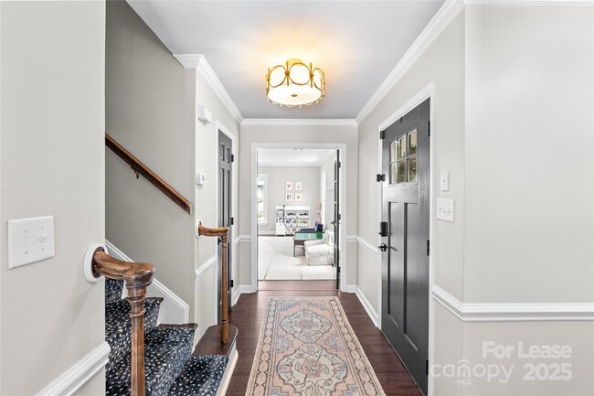 Foto del edificio - 2544 Ainsdale Rd