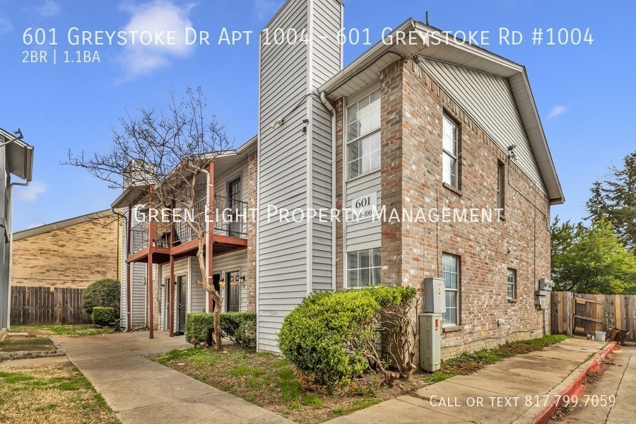 Foto principal - 601 Greystoke Dr